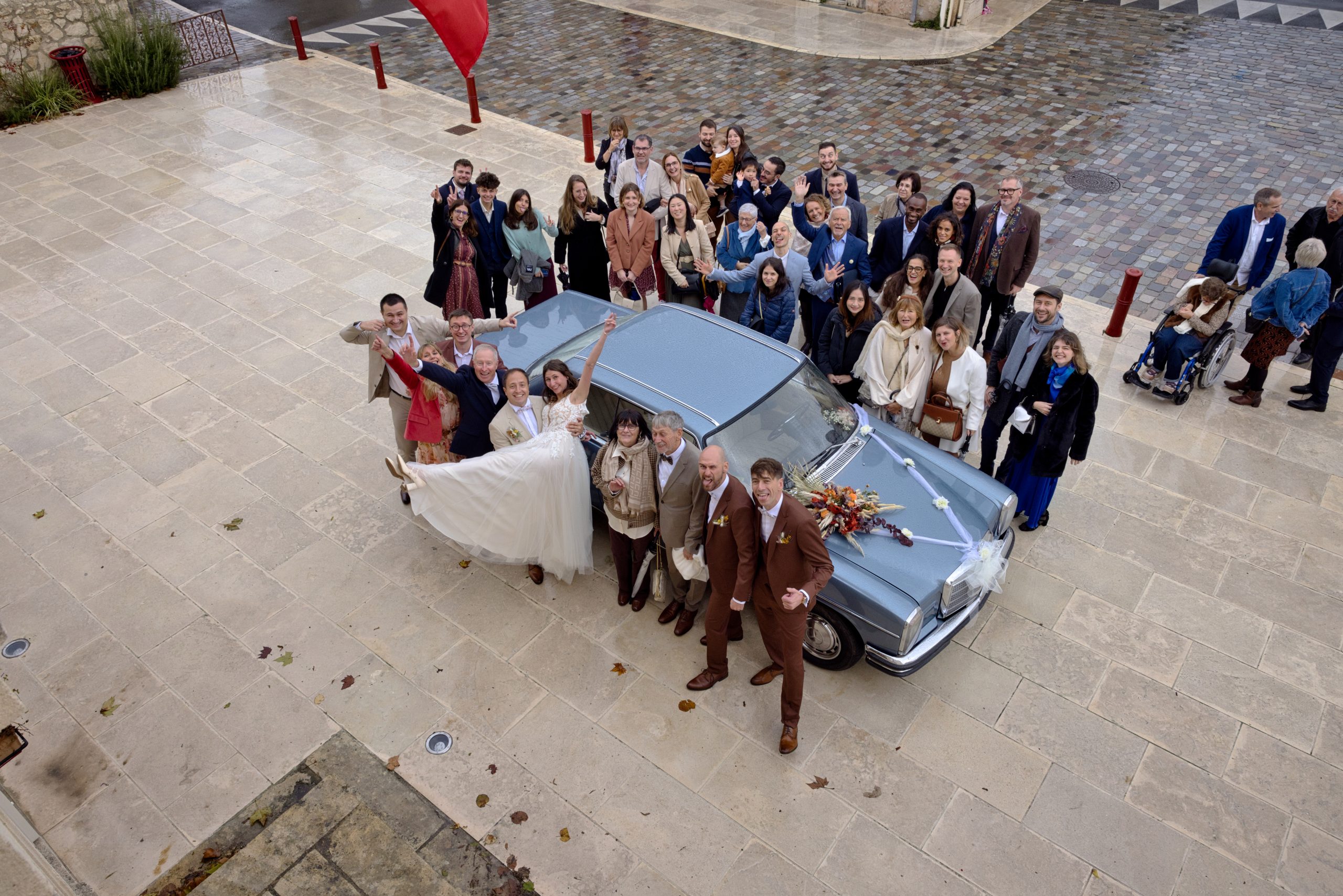 photo groupe mariage sortie mairie